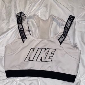 COPY - Nike Sports Bra
